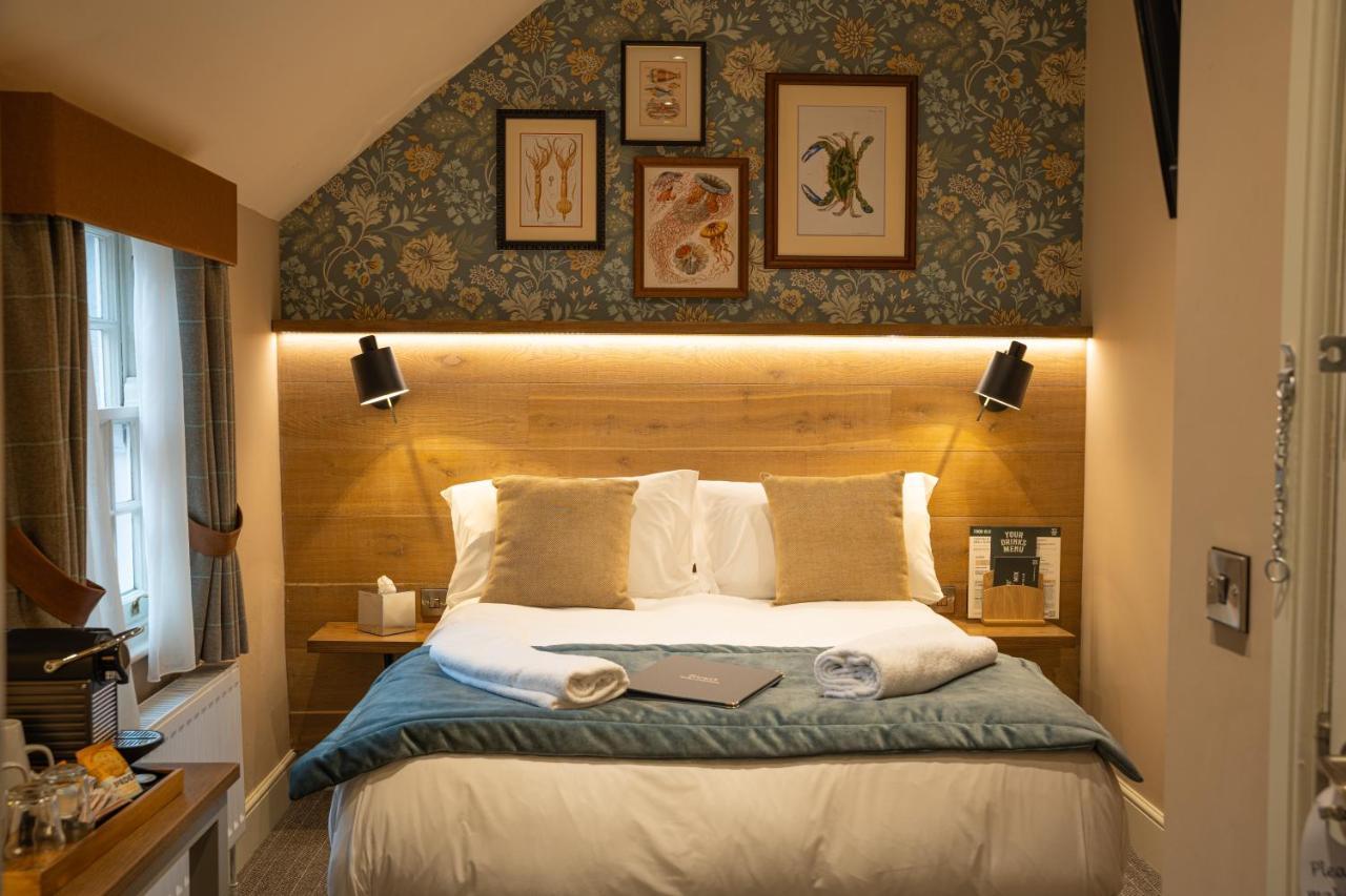 Duke Of York Hotel Whitby Bagian luar foto